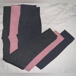 ✨New✨Stretchy leggings | Size: L/XL | Bundle of (3)